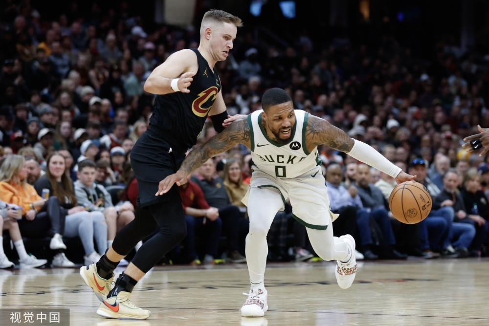 更显示了球 更显示了球